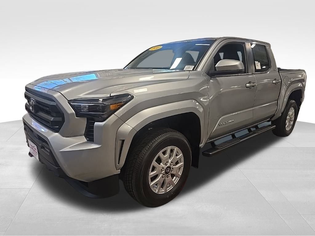 2024 Toyota Tacoma SR5 Double Cab photo 3