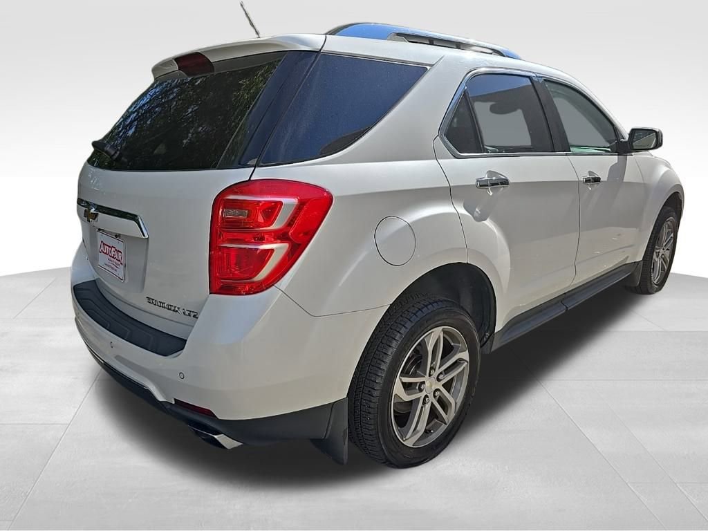 2016 Chevrolet Equinox LTZ photo 2