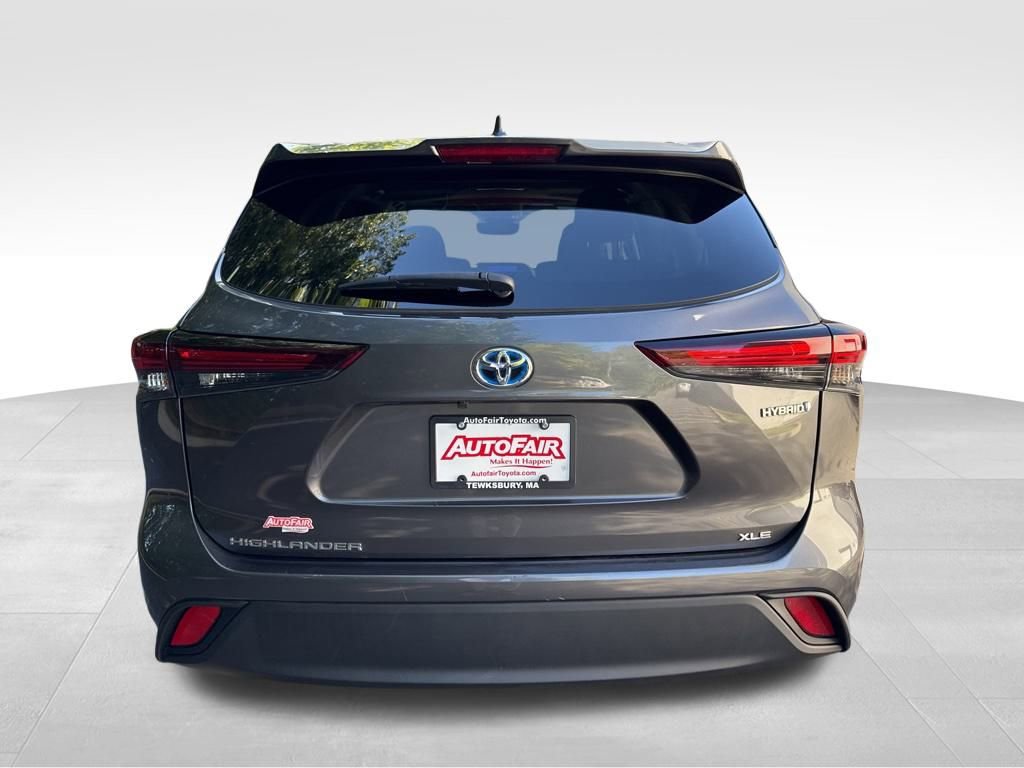 2024 Toyota Highlander Hybrid XLE photo 4