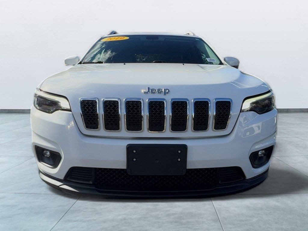 Used 2019 Jeep Cherokee Latitude Plus with VIN 1C4PJMLB5KD341874 for sale in Tewksbury, MA