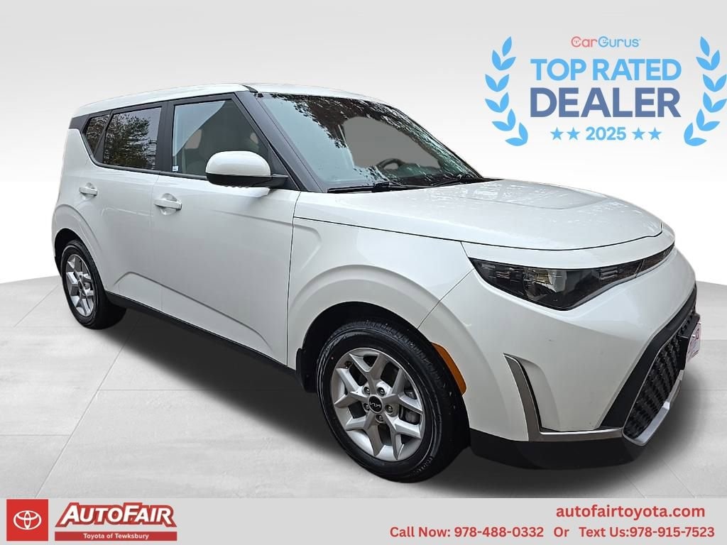 Used 2023 Kia Soul LX Hatchback