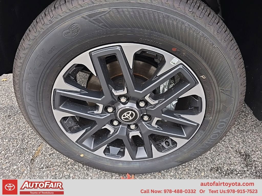 2026 Toyota Tundra Limited - Photo 9