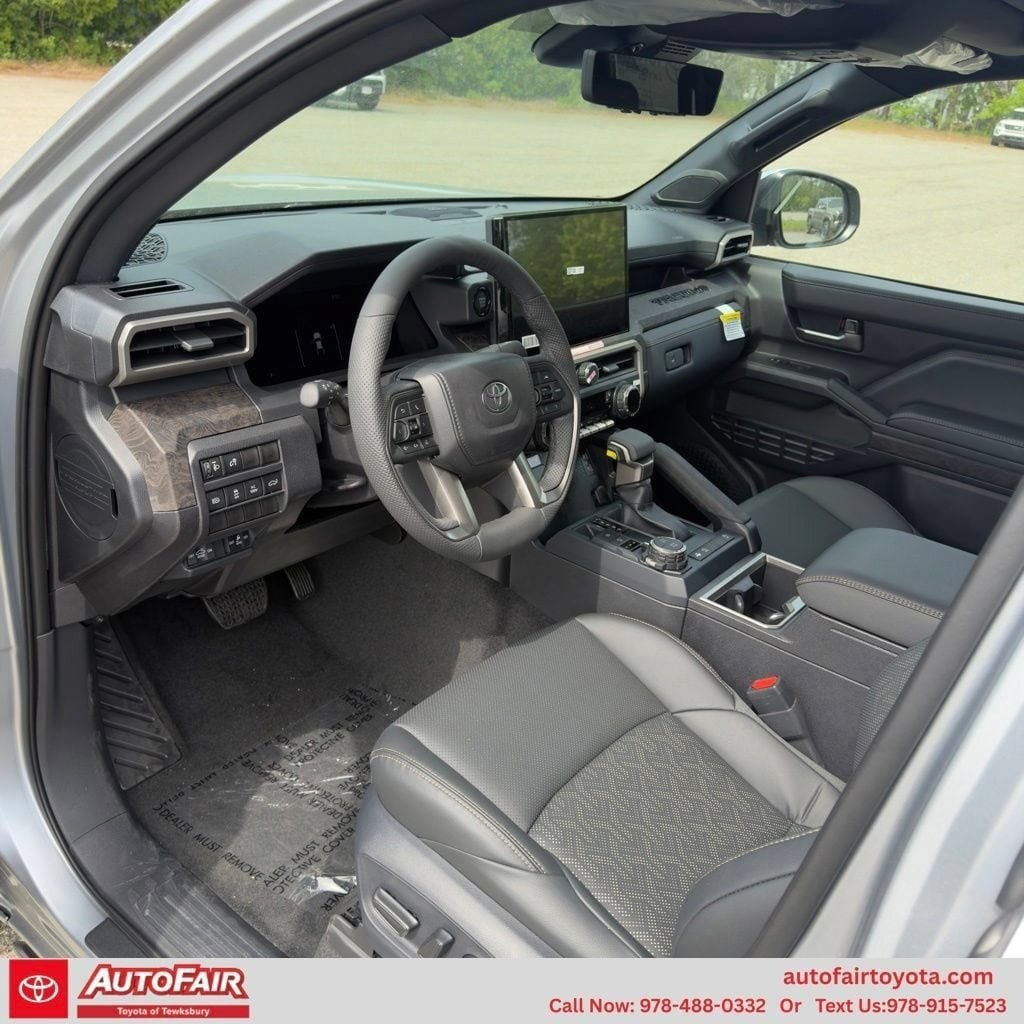 2026 Toyota Tacoma Limited - Photo 14