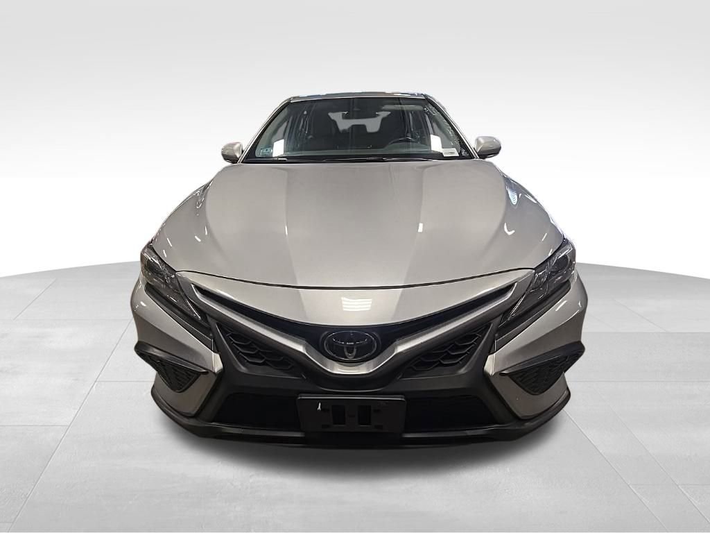 2024 Toyota Camry SE photo 2