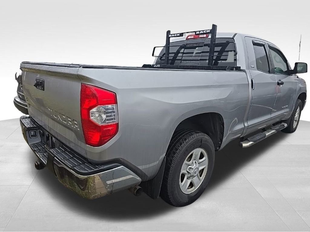 2018 Toyota Tundra SR5 Double Cab photo 2