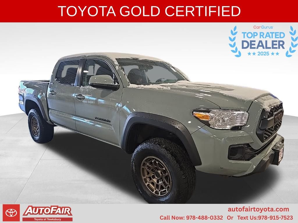 2022 Toyota Tacoma SR5's photo