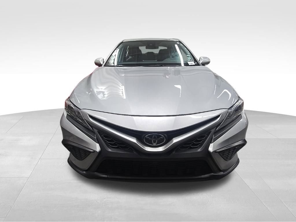 2023 Toyota Camry SE photo 2