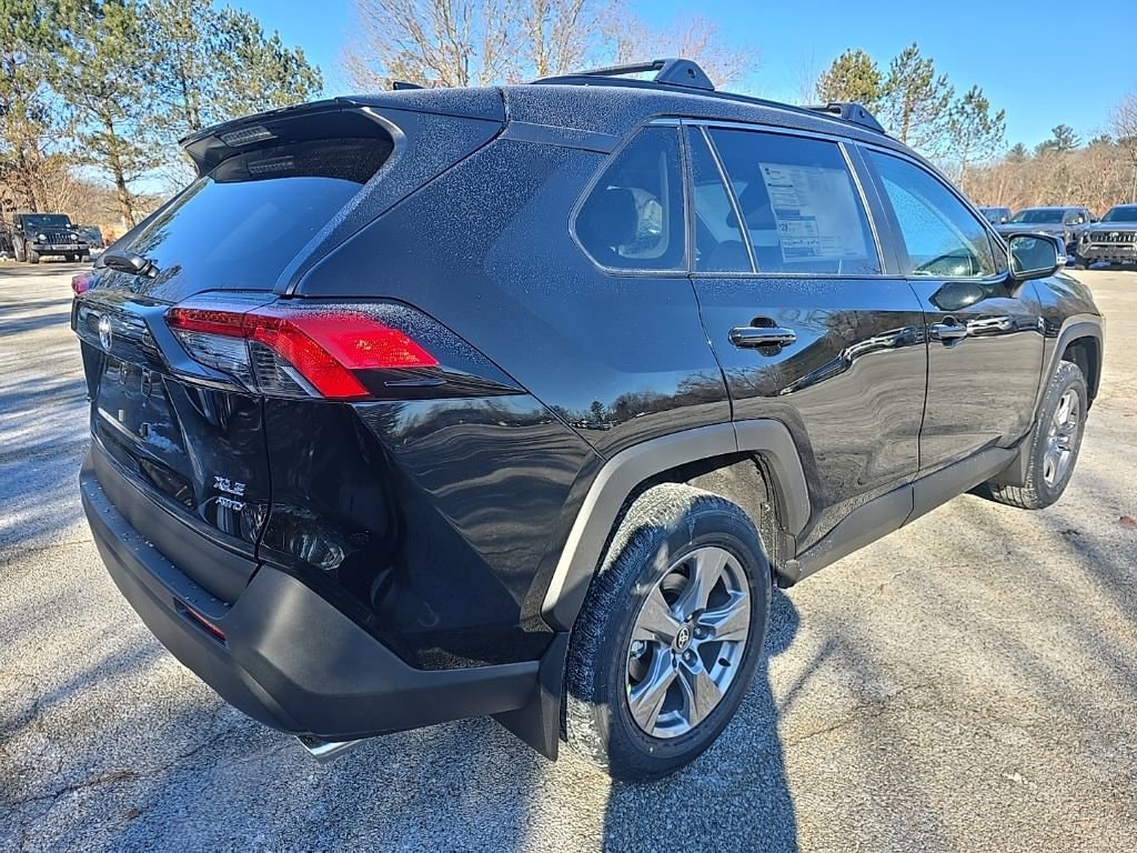 New 2025 Toyota RAV4 XLE SUV