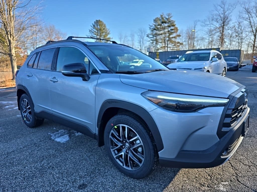 2026 Toyota Corolla Cross XLE's photo