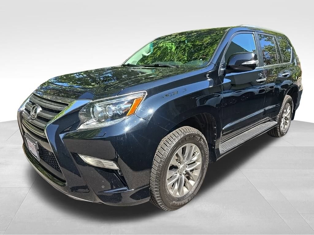 2017 Lexus GX 460 Luxury photo 3