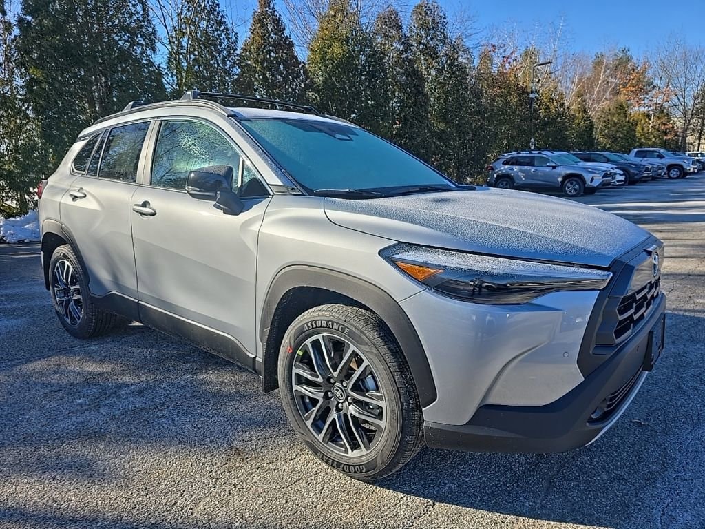2026 Toyota Corolla Cross XLE's photo
