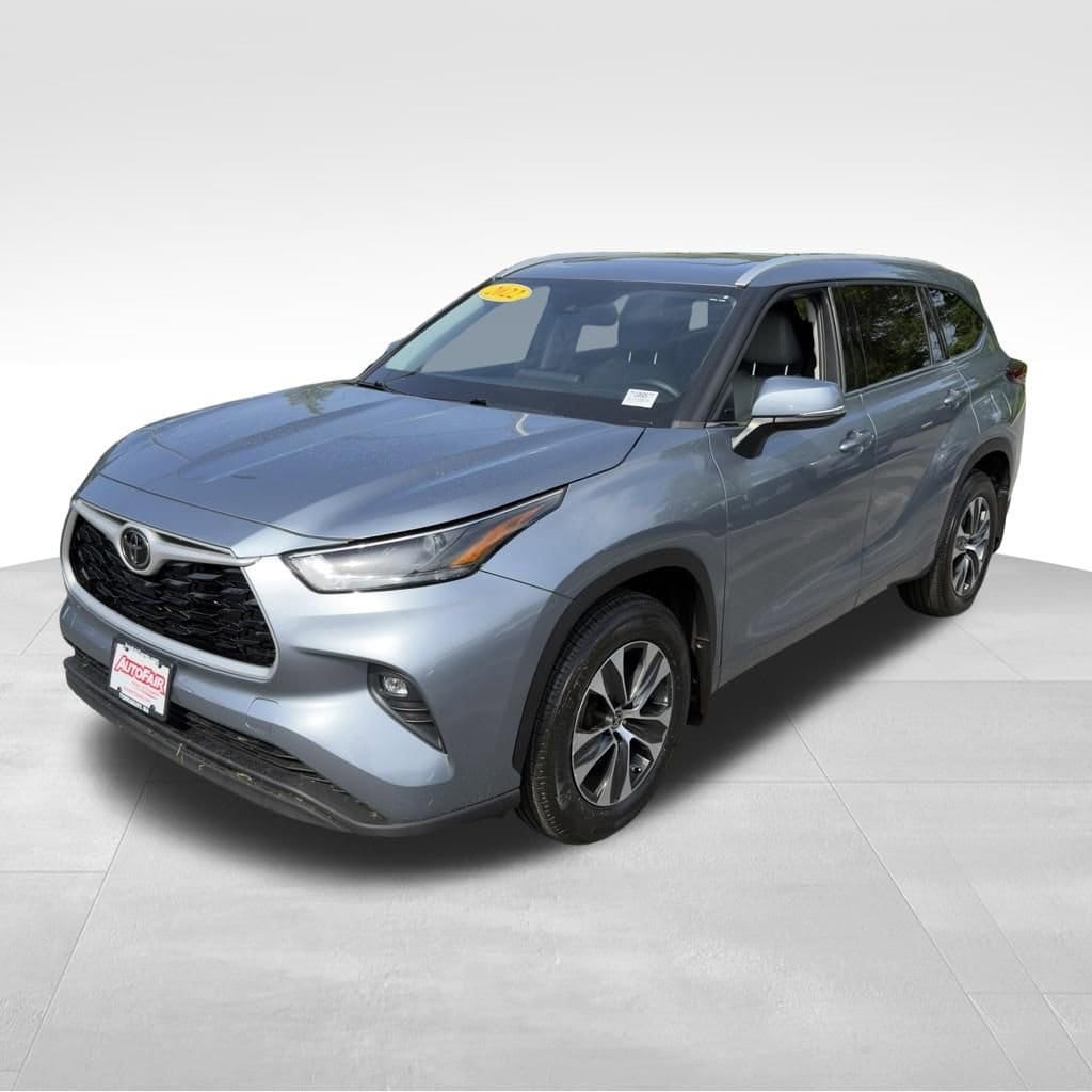 Used 2022 Toyota Highlander XLE SUV
