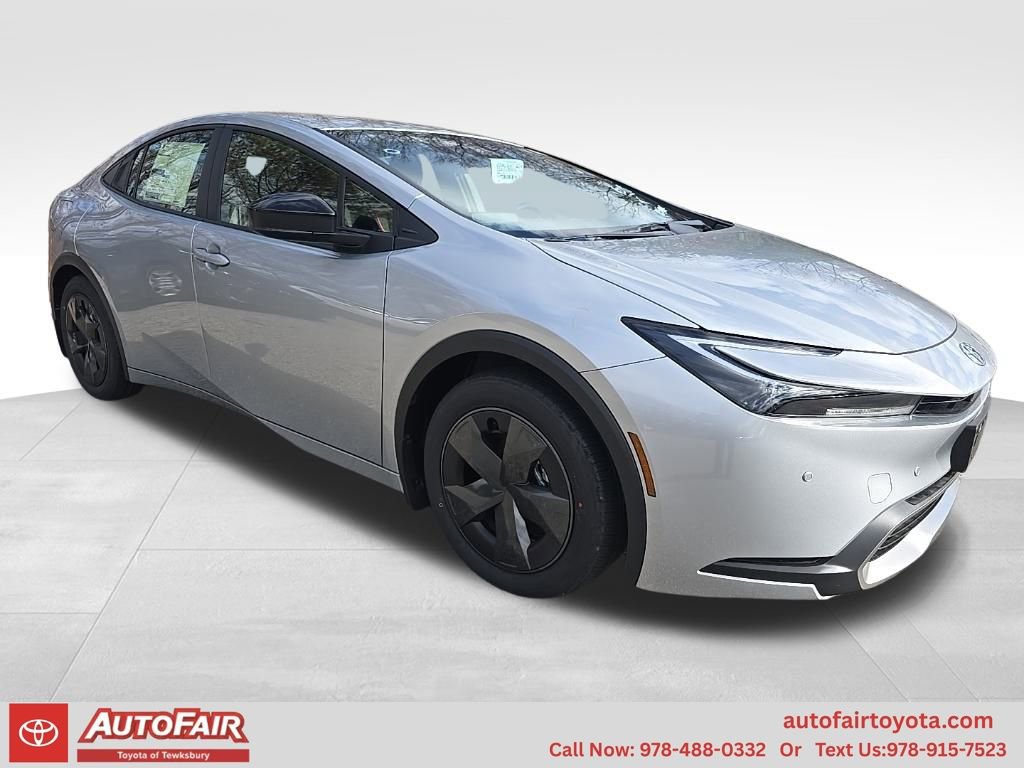 2026 Toyota Prius SE's photo
