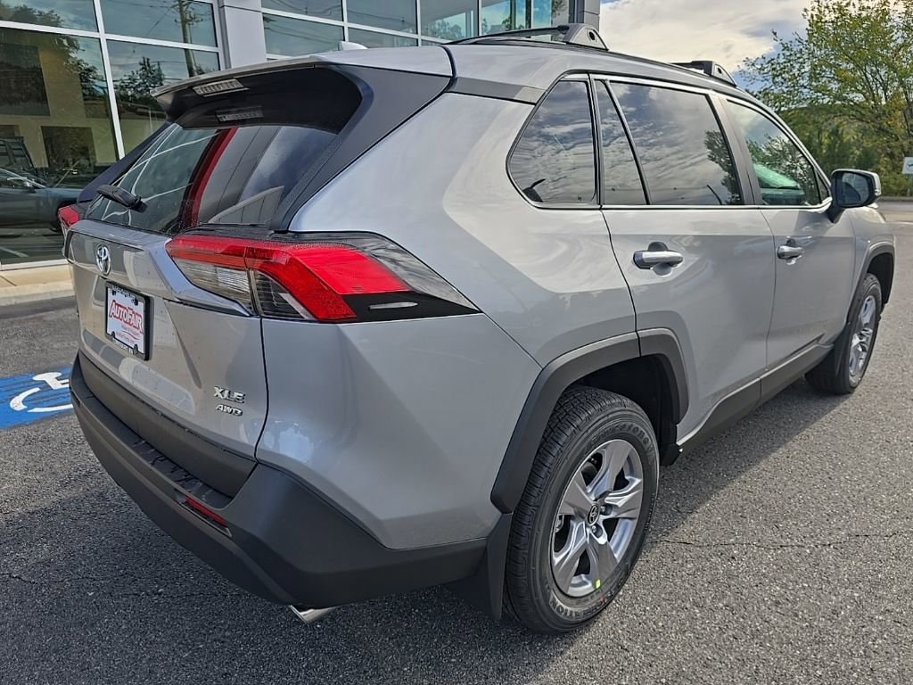 New 2025 Toyota RAV4 XLE SUV