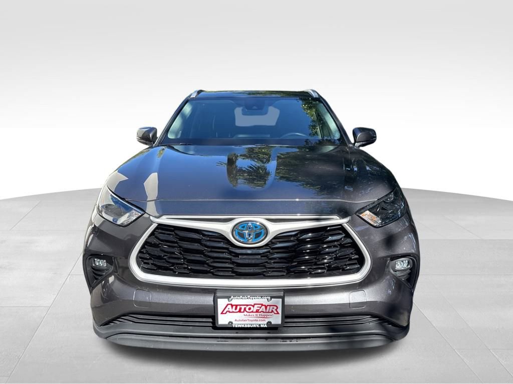 2024 Toyota Highlander Hybrid XLE photo 2