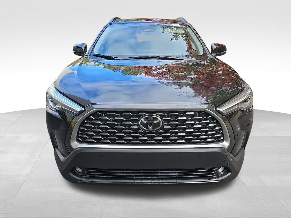 Used 2023 Toyota Corolla Cross XLE SUV