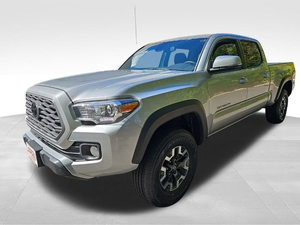 2022 Toyota Tacoma TRD Off-Road photo 3