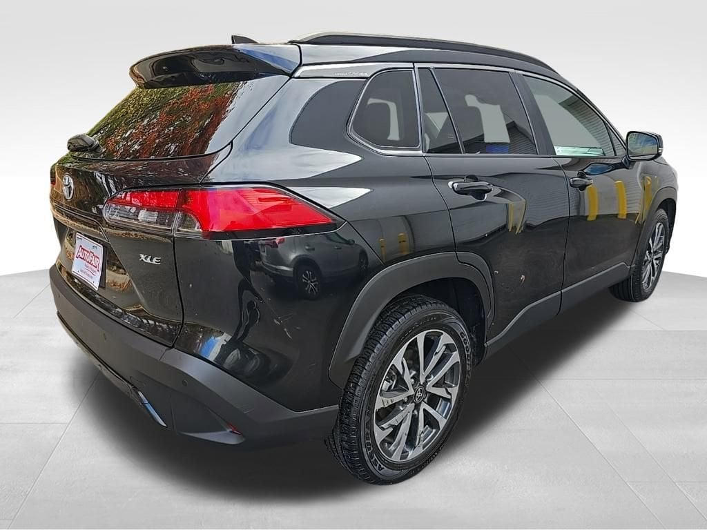 Used 2023 Toyota Corolla Cross XLE SUV