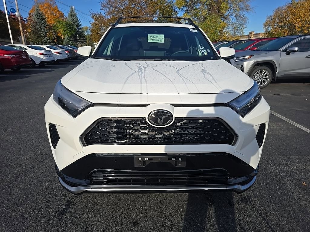 New 2025 Toyota RAV4 Plug-in Hybrid SE SUV
