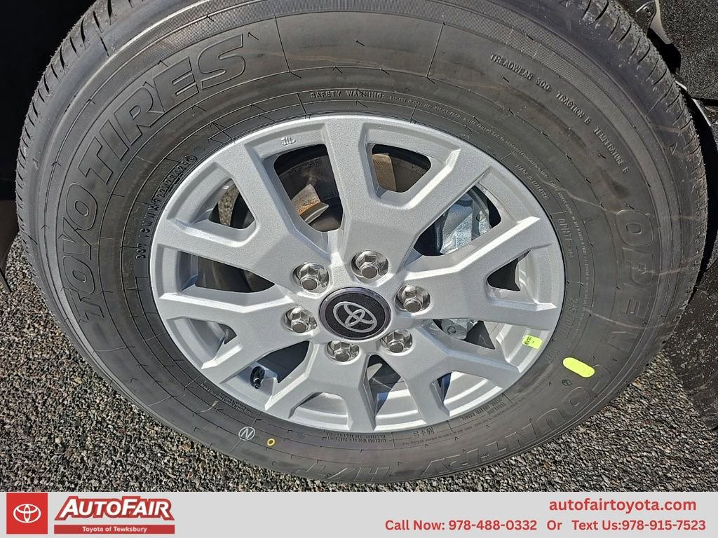 2026 Toyota Tacoma SR5 - Photo 9