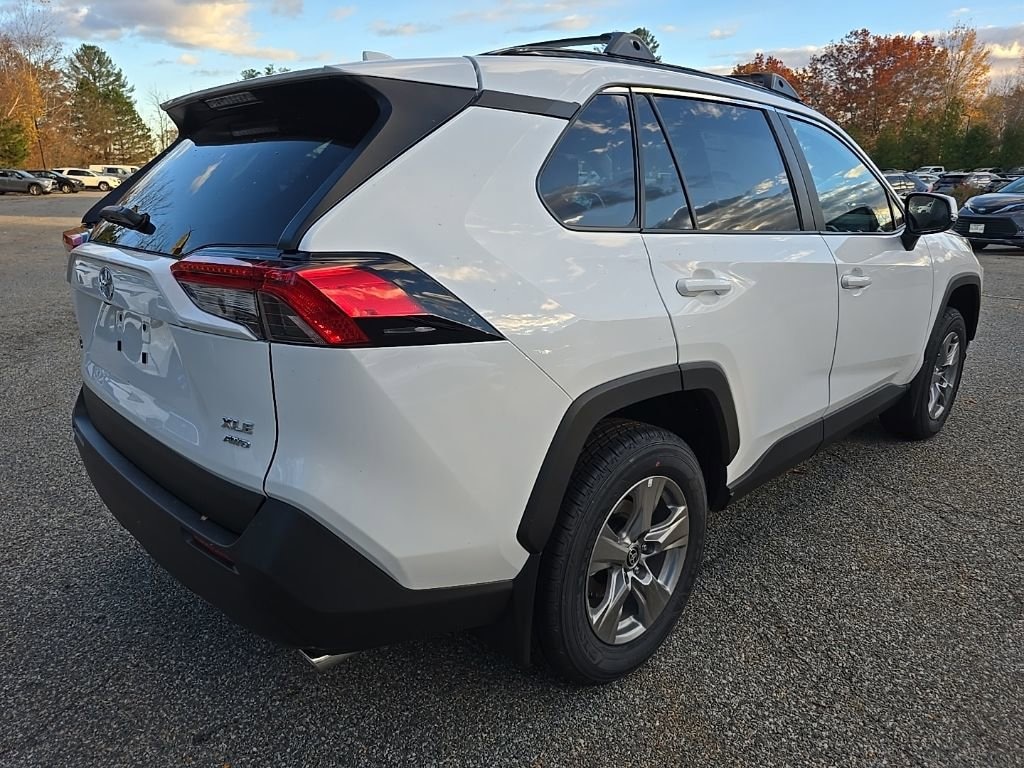 New 2025 Toyota RAV4 XLE SUV