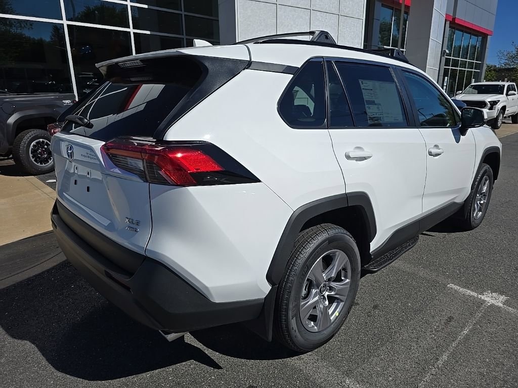 New 2025 Toyota RAV4 XLE SUV
