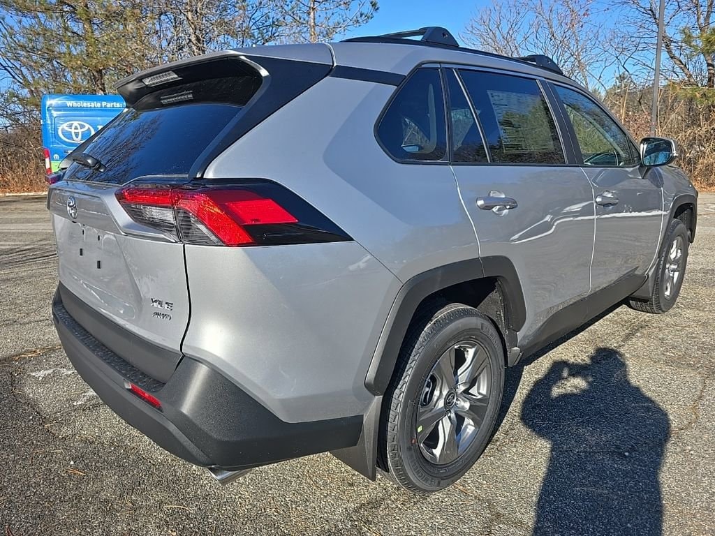 New 2025 Toyota RAV4 XLE SUV