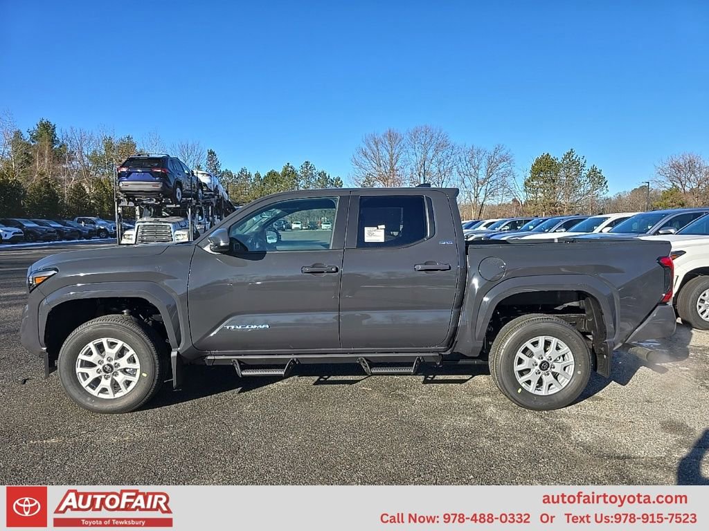 2026 Toyota Tacoma SR5 - Photo 8