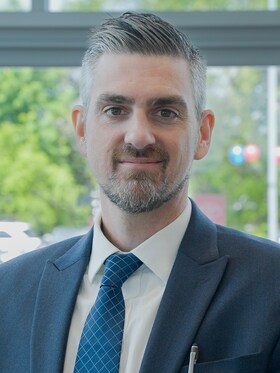 Staff member Thomas Mahoney from ID_bd267ca3e3ff