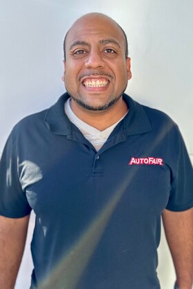 Staff member Alex Garcia from ID_8868a9d441f8