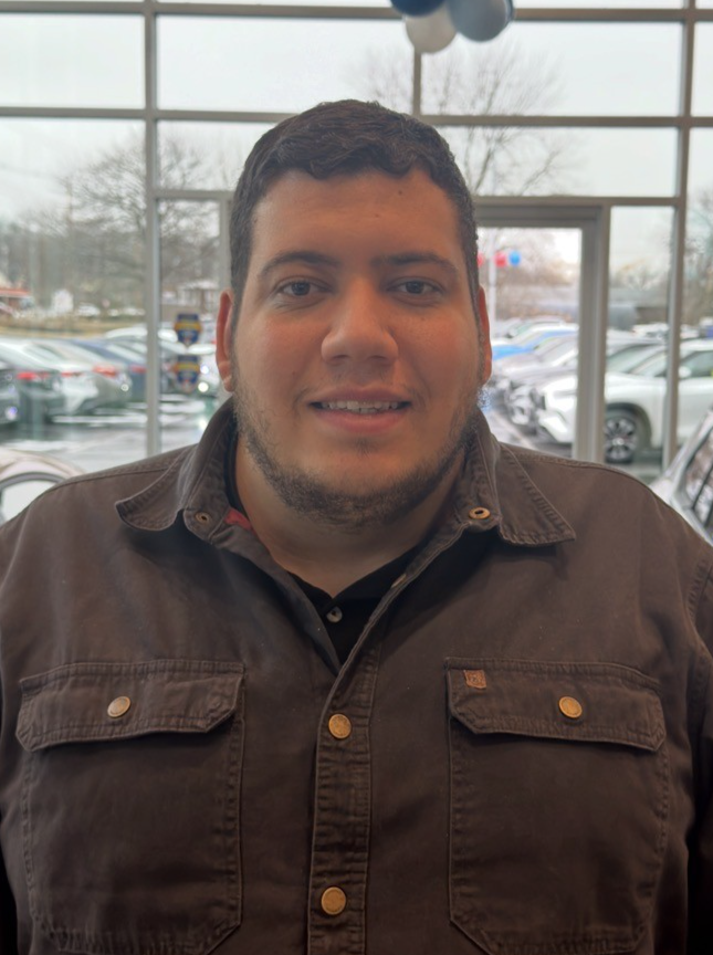 Staff member Samuel Demos from ID_999ac8e13176