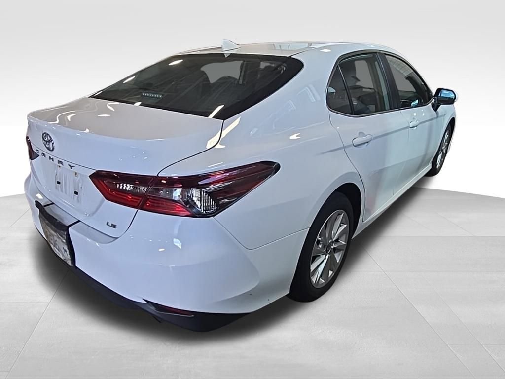 2024 Toyota Camry LE photo 4