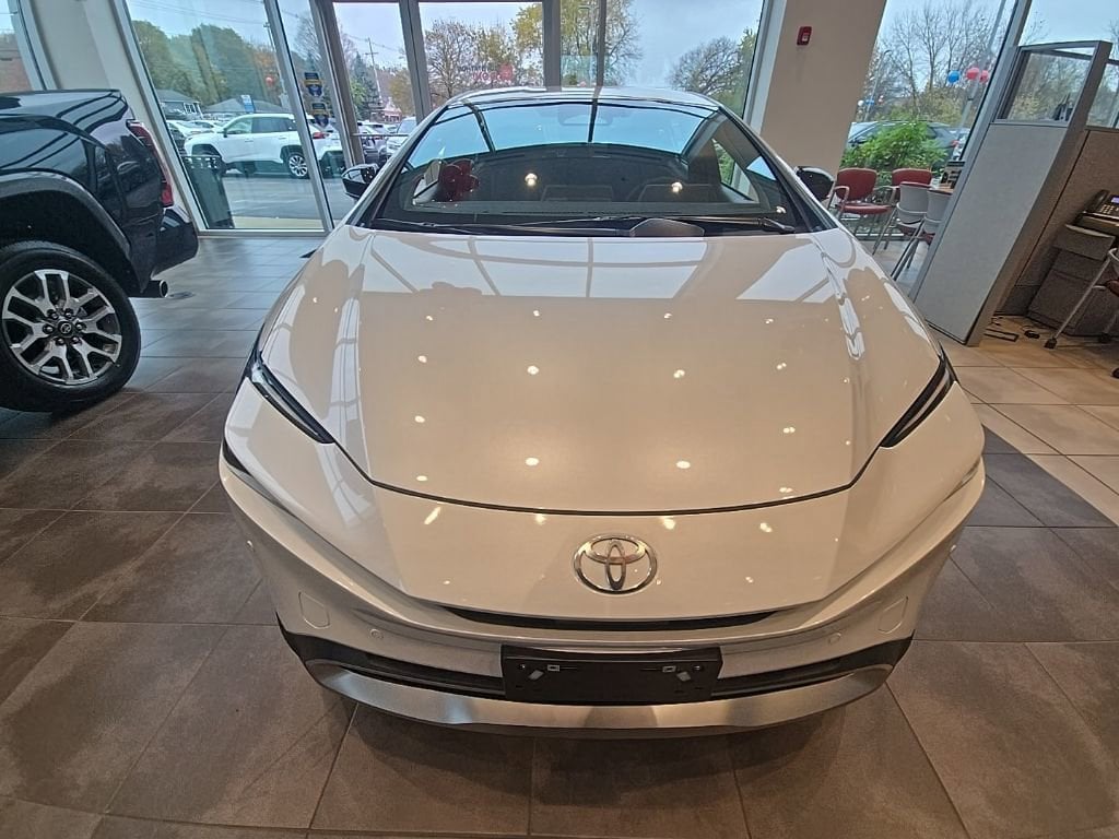 New 2026 Toyota Prius Plug-in Hybrid SE Hatchback