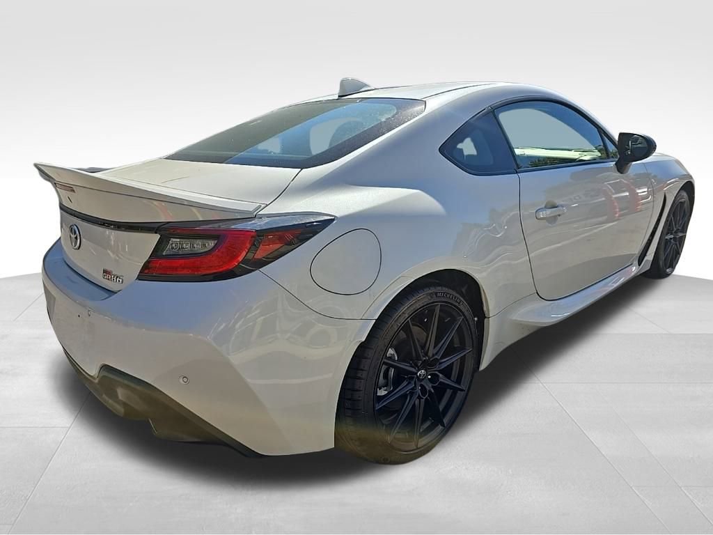 2024 Toyota GR86 Premium photo 4