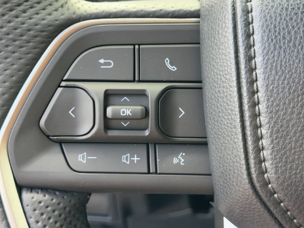 2026 Toyota Tundra Limited - Photo 12