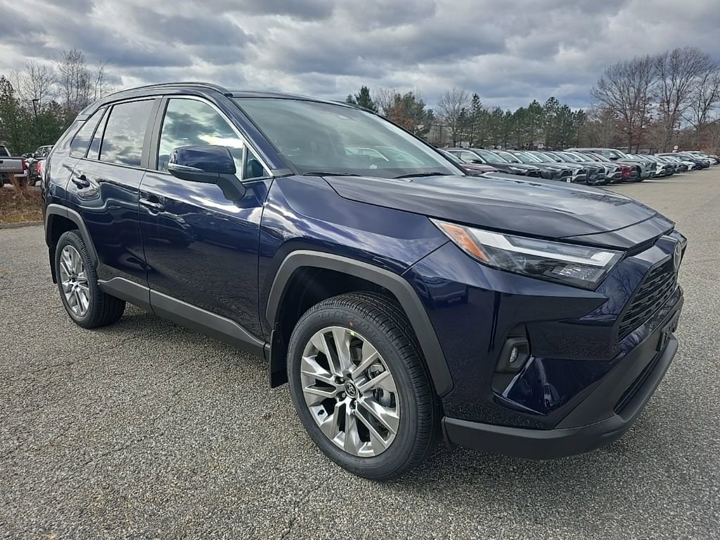 2025 Toyota RAV4 XLE Premium's photo