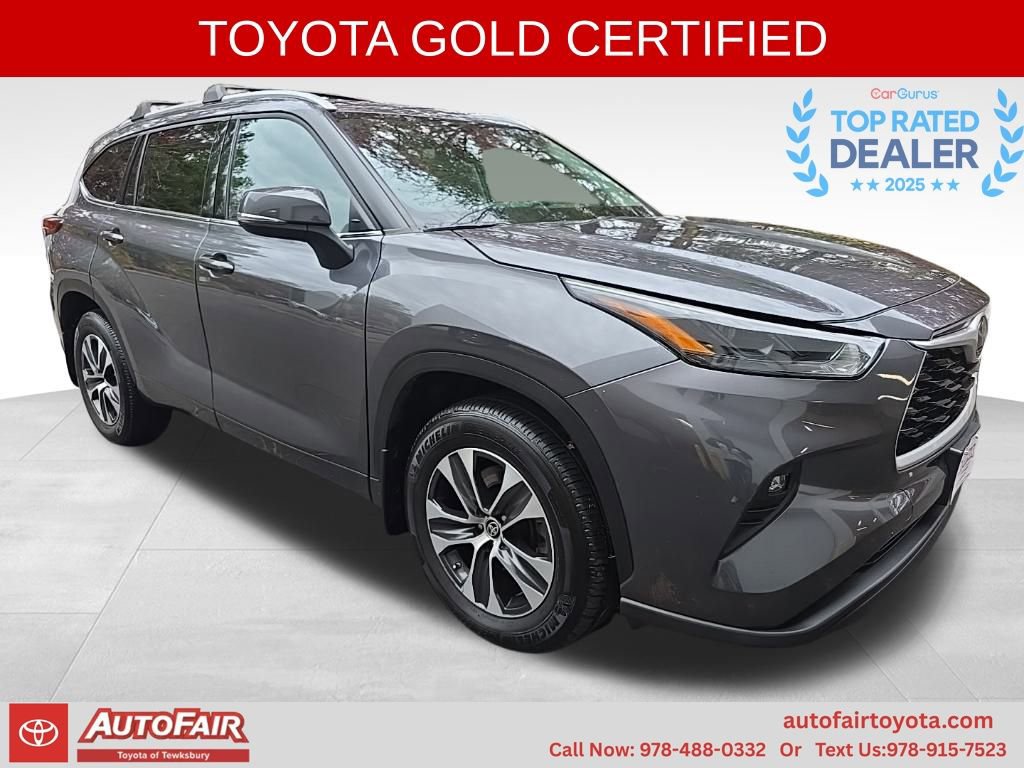 2022 Toyota Highlander XLE's photo