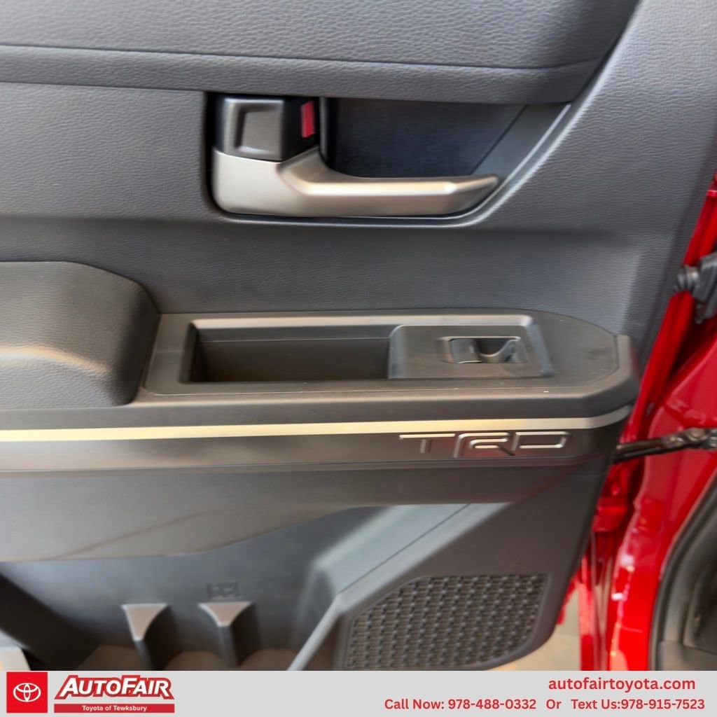 2025 Toyota Tacoma TRD Off Road - Photo 13