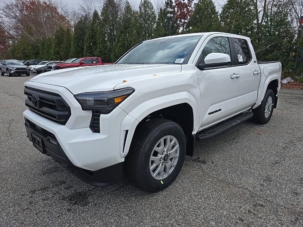 New 2025 Toyota Tacoma SR5 Truck Double Cab