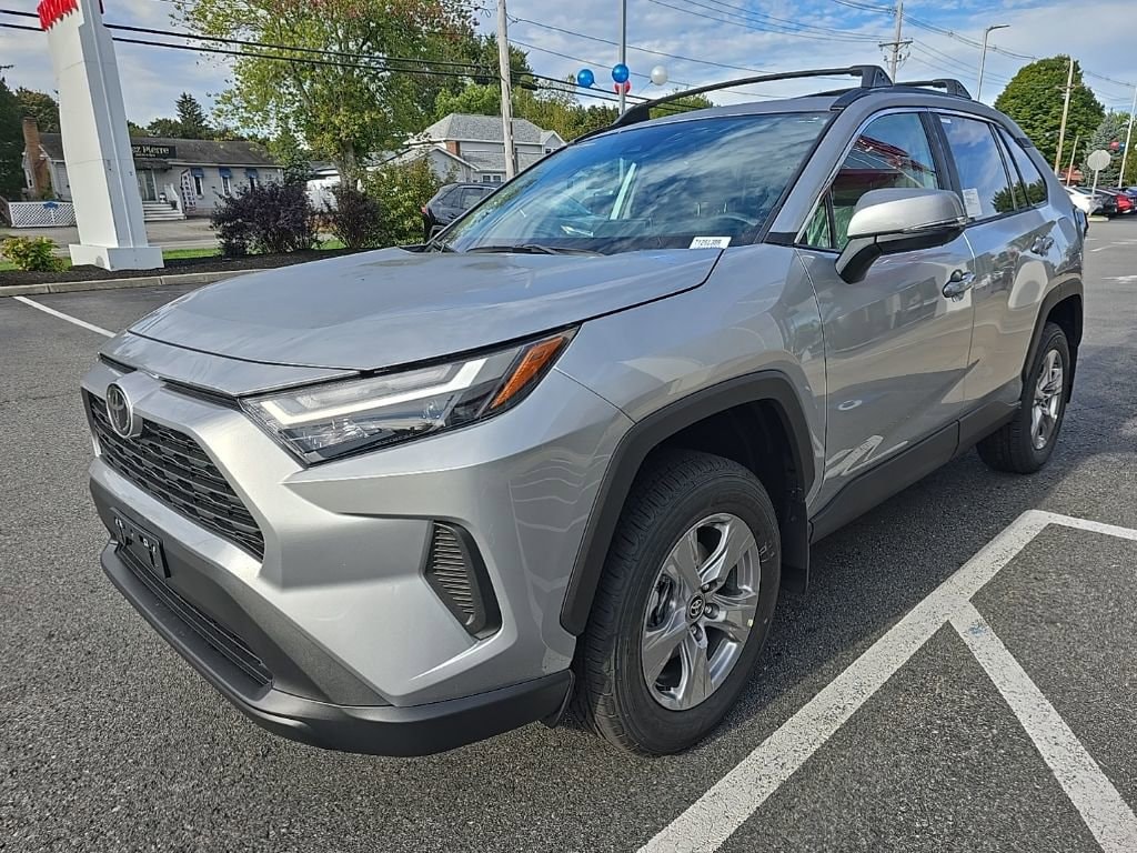 New 2025 Toyota RAV4 XLE SUV