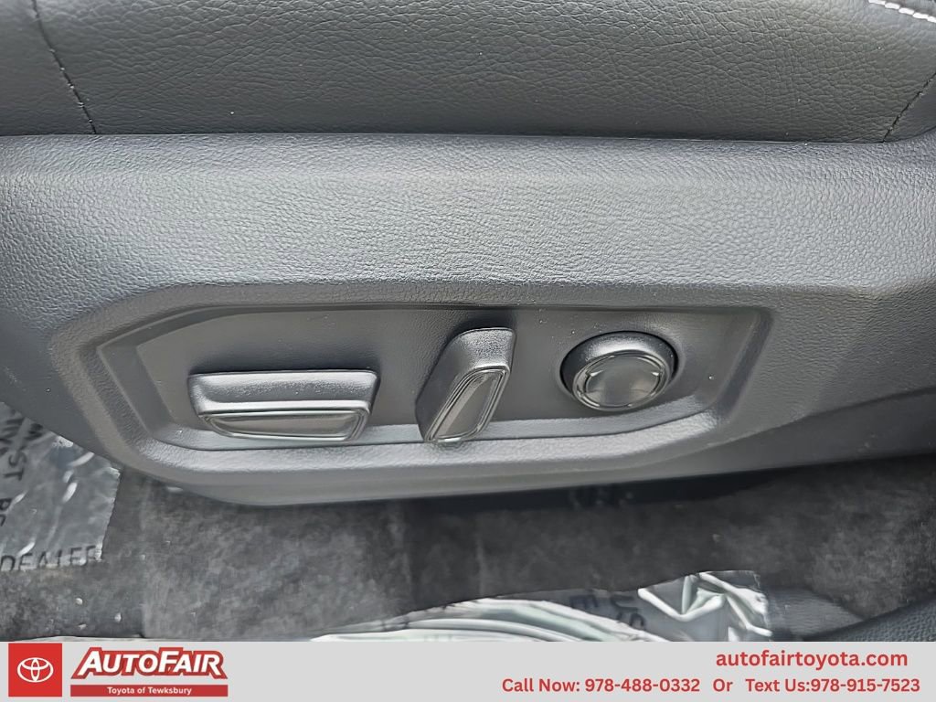 2026 Toyota Tundra Limited - Photo 12