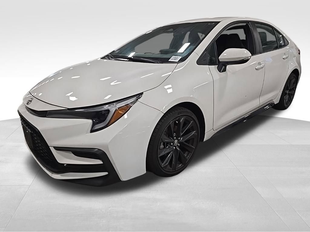 2024 Toyota Corolla SE photo 3