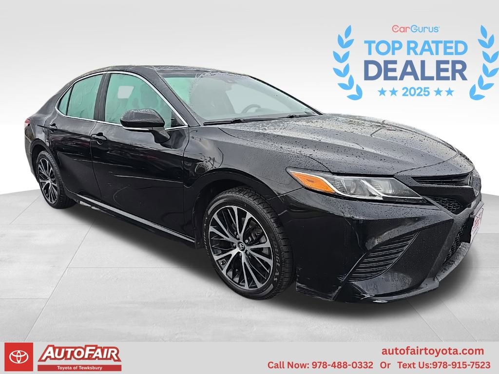 2018 Toyota Camry SE