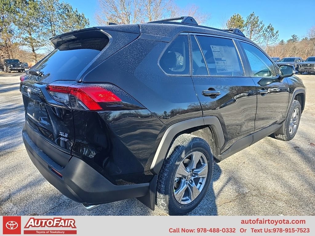 New 2025 Toyota RAV4 XLE SUV