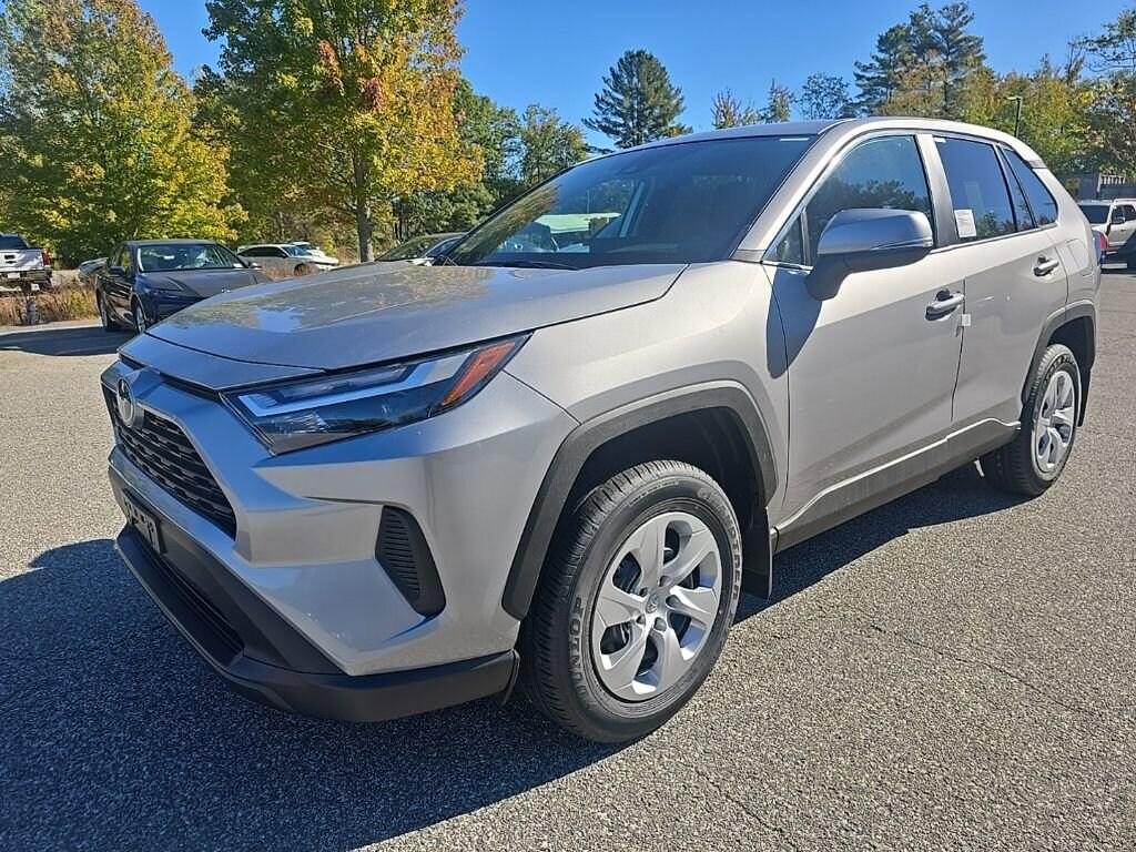 New 2025 Toyota RAV4 LE SUV