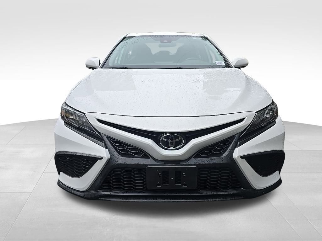 2023 Toyota Camry SE photo 2