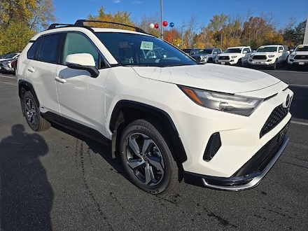 2025 Toyota RAV4 Plug-in Hybrid SE SUV