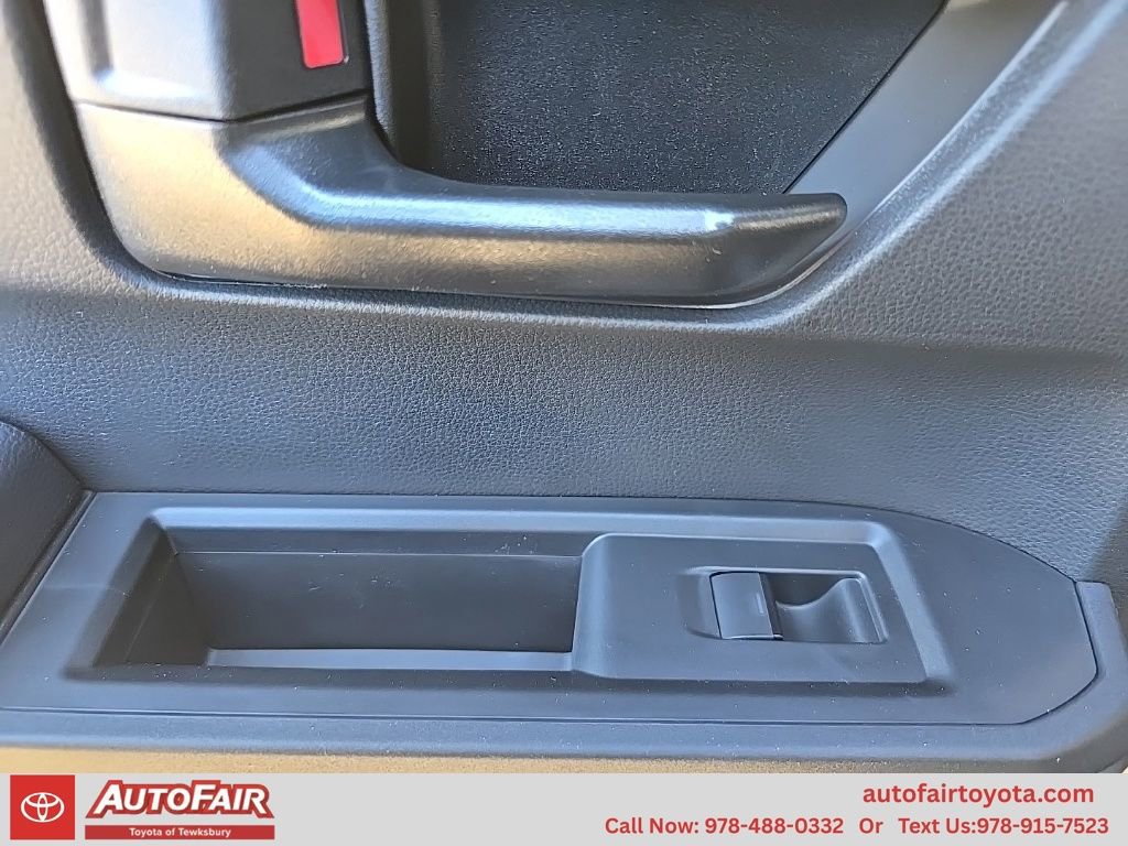 2026 Toyota Tacoma SR5 - Photo 17