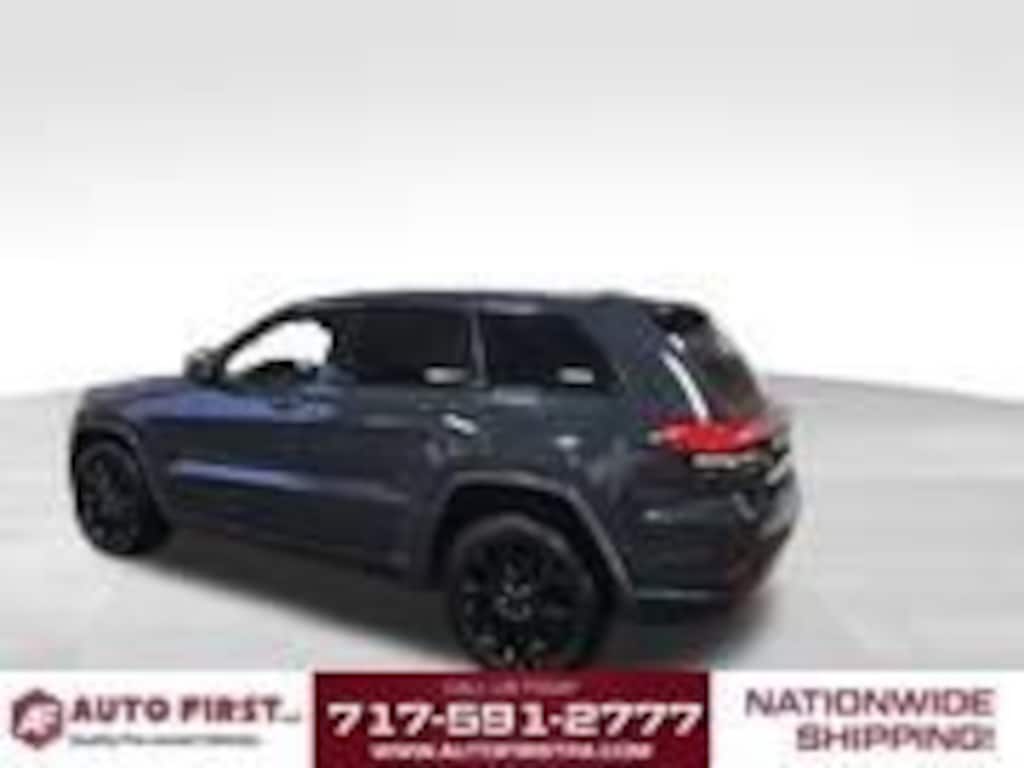 Used 2018 Jeep Grand Cherokee Altitude SUV