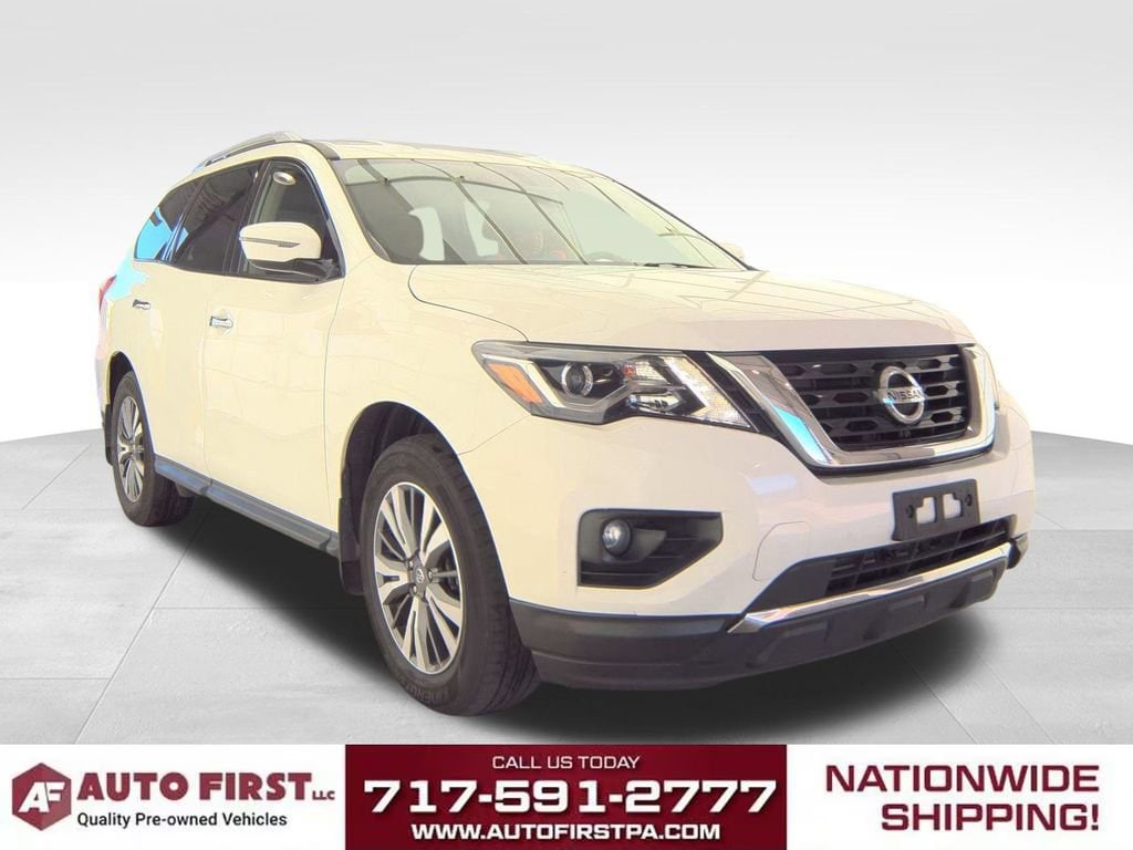 2020 Nissan Pathfinder SV